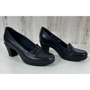 Clarks Bendables Leather Penny Loafer Block Heels Size 7.5 Navy Blue